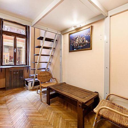 Oktogon Beautiful Relaxing Apartment Budapeste Exterior foto