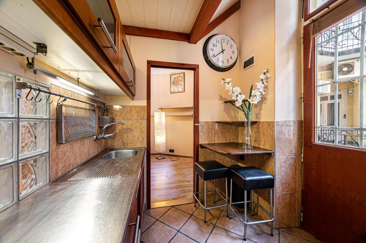 Oktogon Beautiful Relaxing Apartment Budapeste Exterior foto